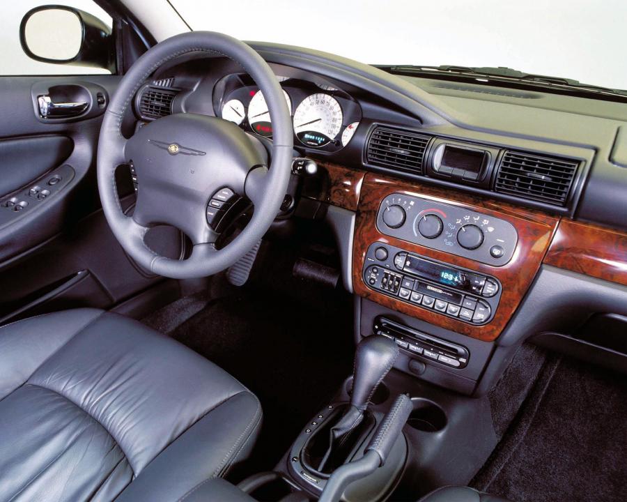  Chrysler Sebring 2001 года  (фото 2 из 20)